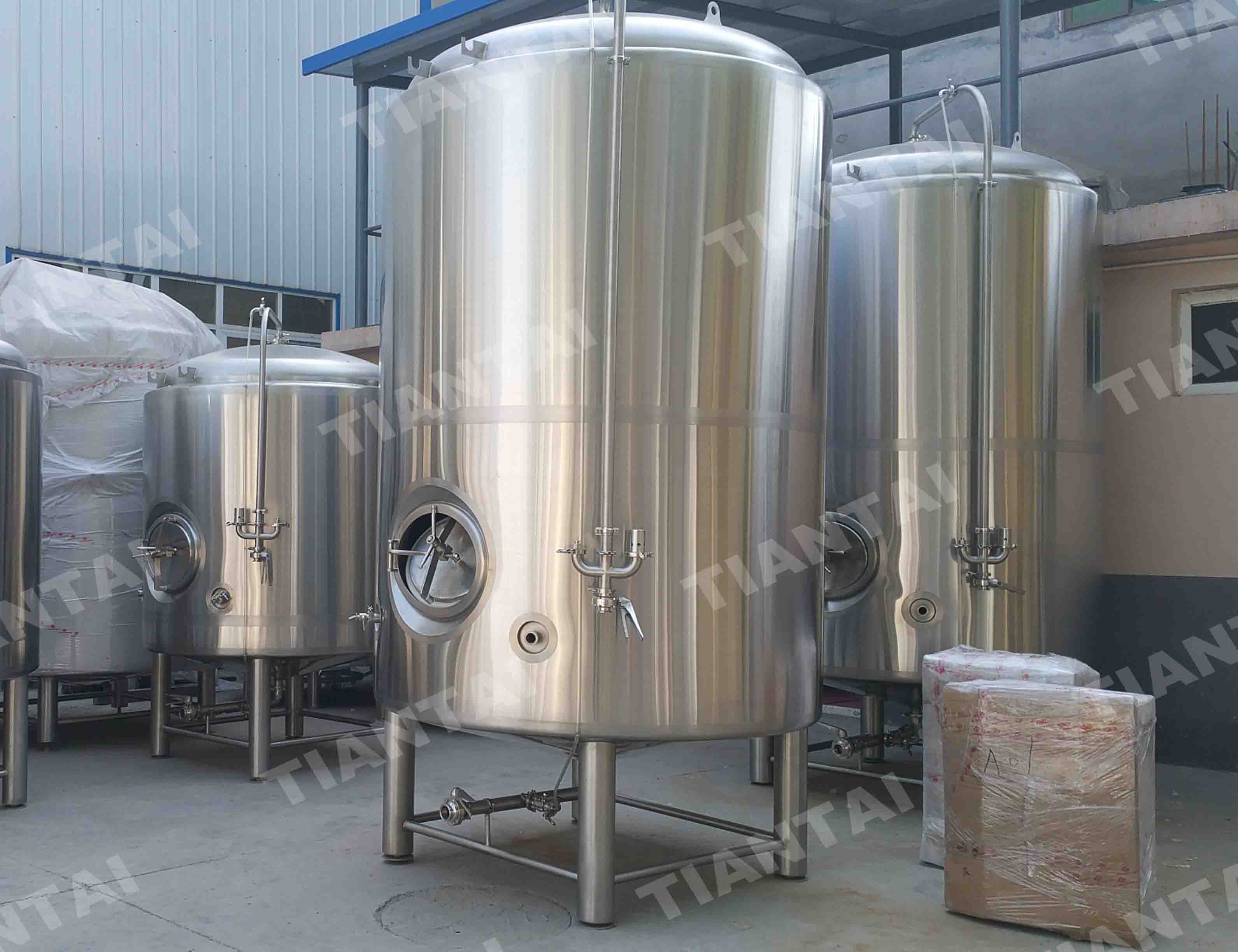 <b>40bbl Double wall bright beer</b>